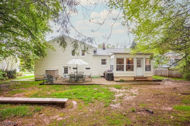 10 Ridge Way, Fanwood Boro, NJ 07023