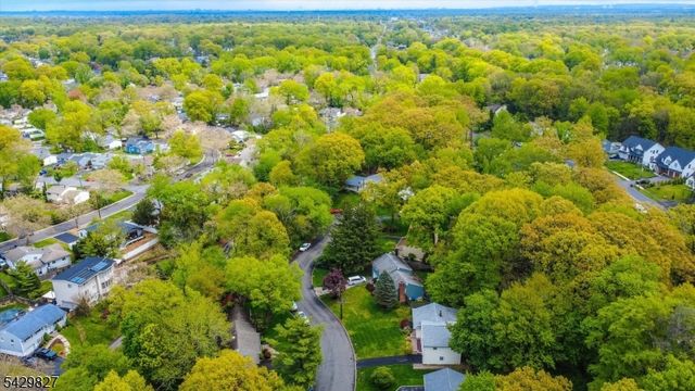 10 Ridge Way, Fanwood Boro, NJ 07023