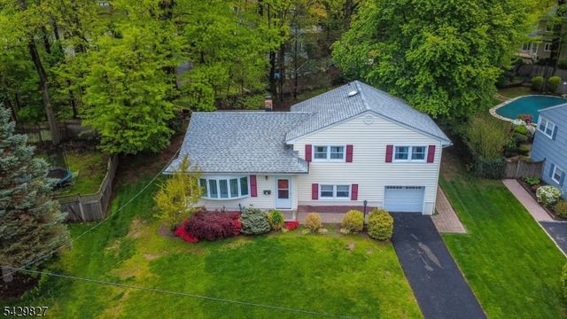 10 Ridge Way, Fanwood Boro, NJ 07023