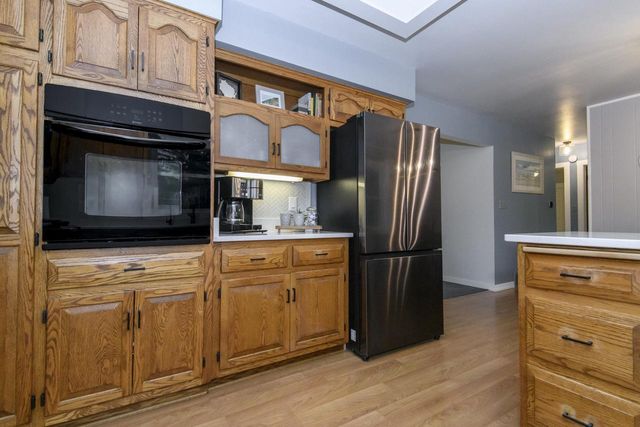 334 Maple WAY S, Waukesha, WI 53188