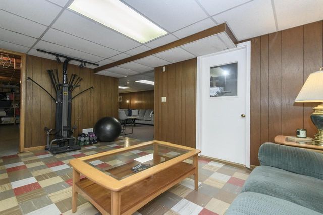 334 Maple WAY S, Waukesha, WI 53188
