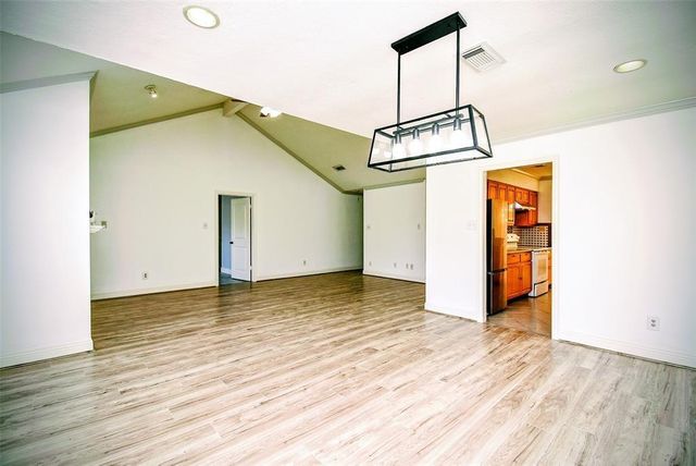 3926 Summit Valley Drive, Houston, TX 77082