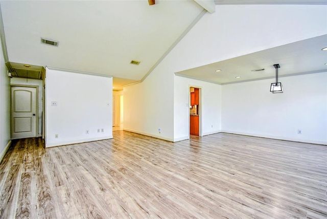 3926 Summit Valley Drive, Houston, TX 77082