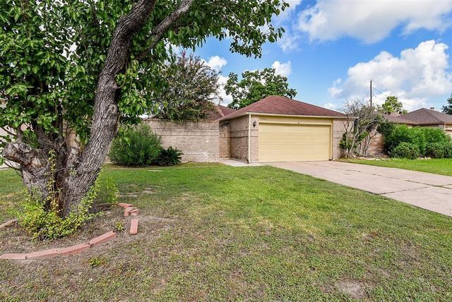 3926 Summit Valley Drive, Houston, TX 77082