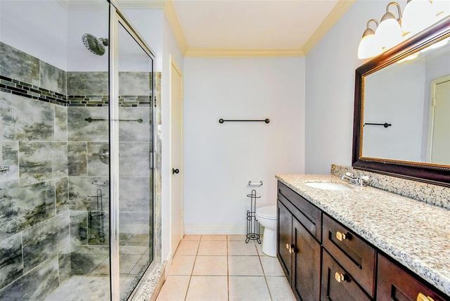 3926 Summit Valley Drive, Houston, TX 77082