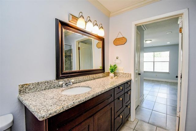 3926 Summit Valley Drive, Houston, TX 77082