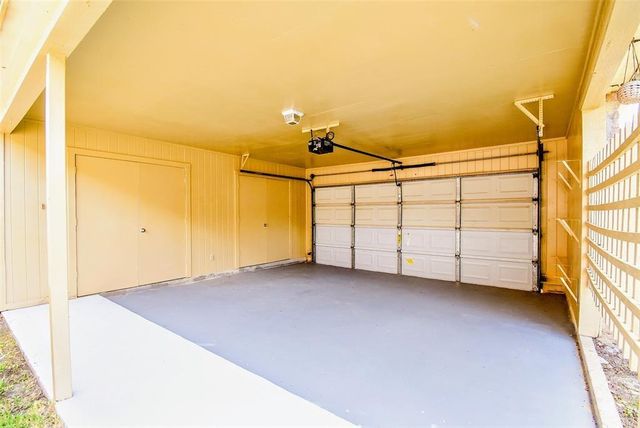 3926 Summit Valley Drive, Houston, TX 77082