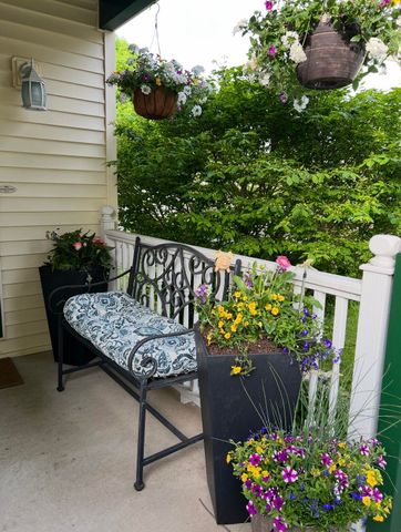 502 Killarney Lane, Valparaiso, IN 46385