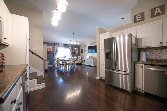 502 Killarney Lane, Valparaiso, IN 46385