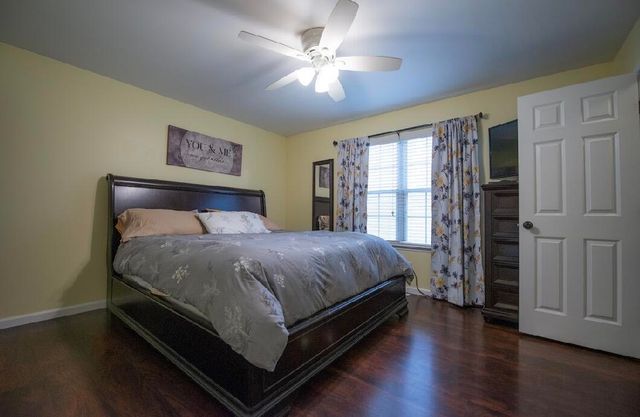 502 Killarney Lane, Valparaiso, IN 46385