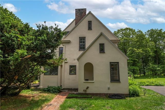 1108 Parkway East, Utica, NY 13501
