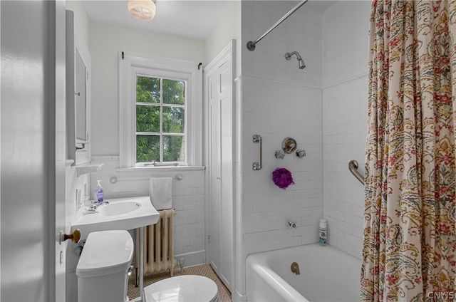 1108 Parkway East, Utica, NY 13501