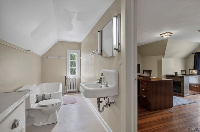 1108 Parkway East, Utica, NY 13501
