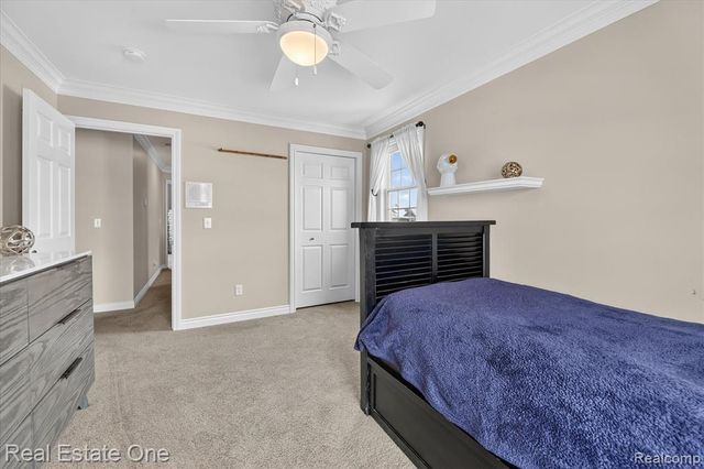 1615 Town Commons Drive, Howell, MI 48855