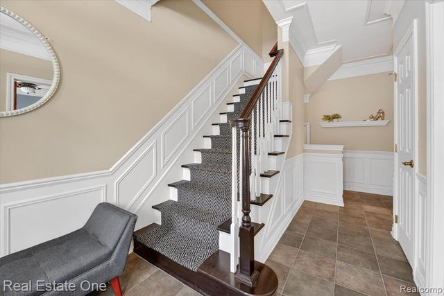 1615 Town Commons Drive, Howell, MI 48855