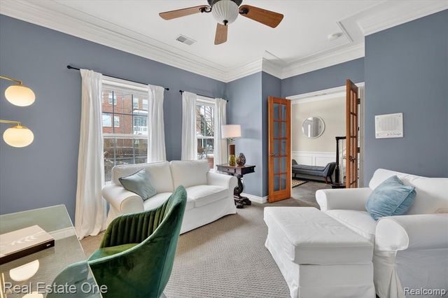 1615 Town Commons Drive, Howell, MI 48855