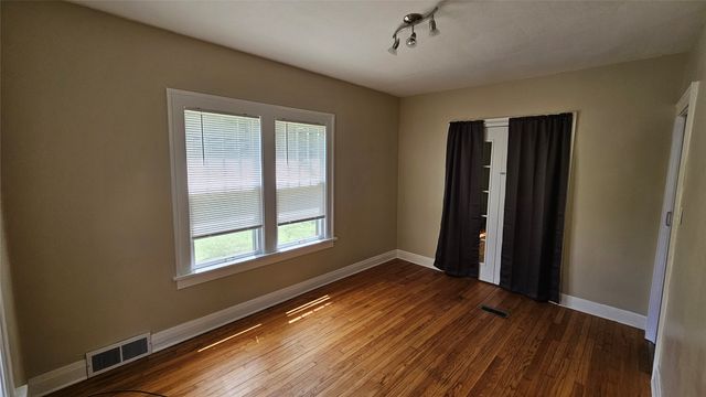 620 E 8th Street S, Newton, IA 50208