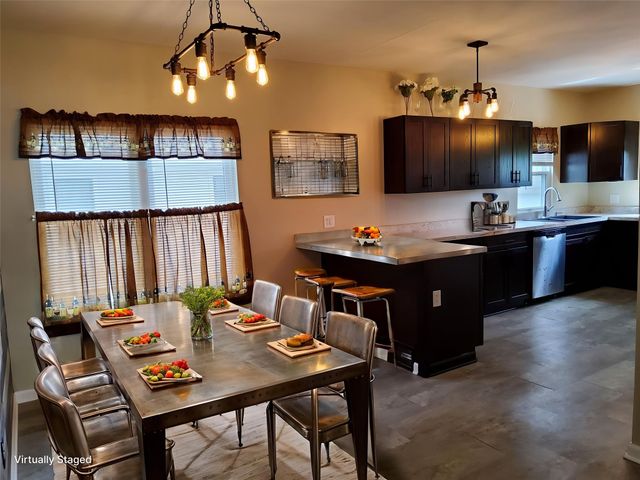 620 E 8th Street S, Newton, IA 50208