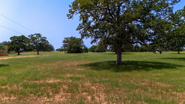000 Cattlemens Row RD, Lockhart, TX 78644