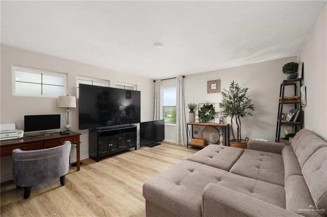 8506 N 33rd Lane, Mcallen, TX 78504