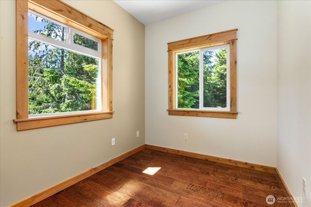 343 Olympic Bay Lane, Oak Harbor, WA 98277