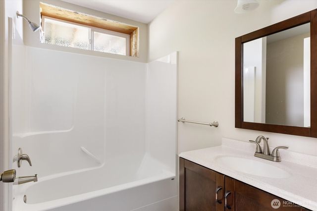 343 Olympic Bay Lane, Oak Harbor, WA 98277