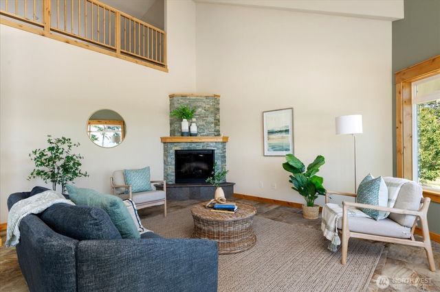 343 Olympic Bay Lane, Oak Harbor, WA 98277