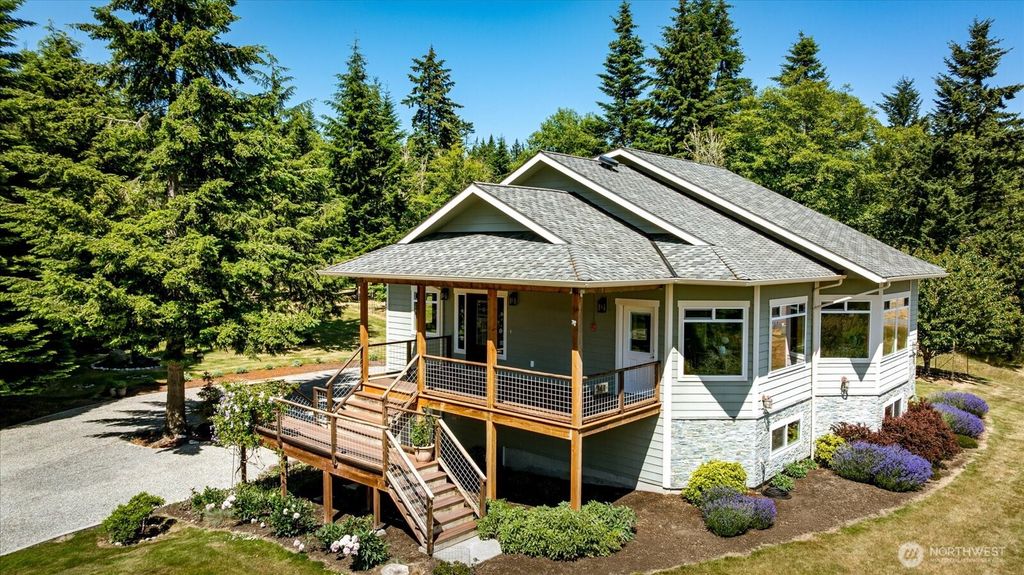 343 Olympic Bay Lane, Oak Harbor, WA 98277