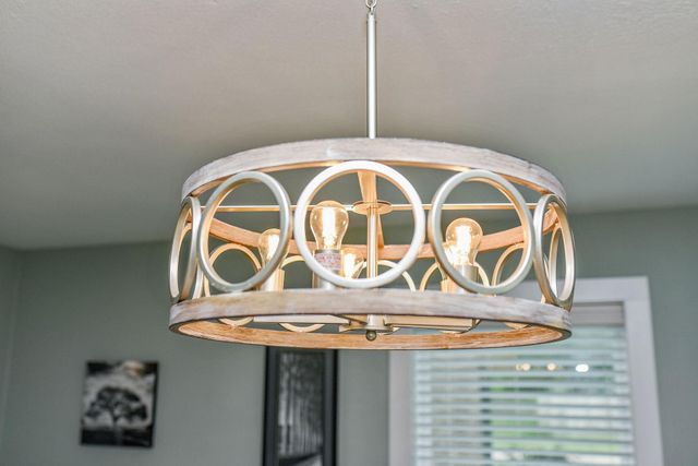 8 Las Brisas Place, Port Lavaca, TX 77979