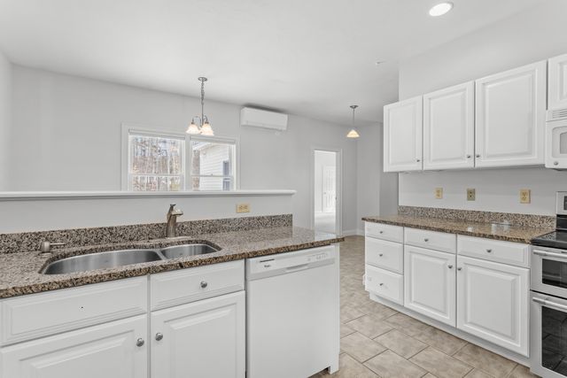 592 Page Road, Bow, NH 03304