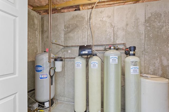 592 Page Road, Bow, NH 03304