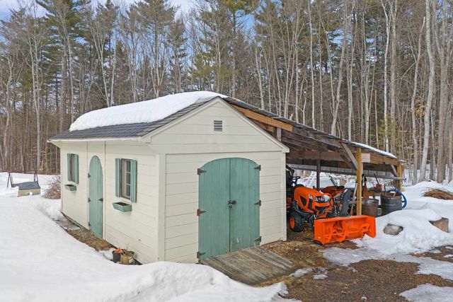 592 Page Road, Bow, NH 03304