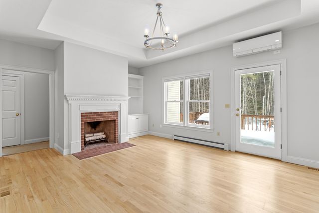 592 Page Road, Bow, NH 03304