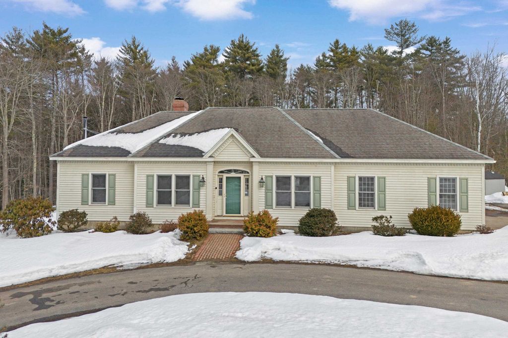 592 Page Road, Bow, NH 03304