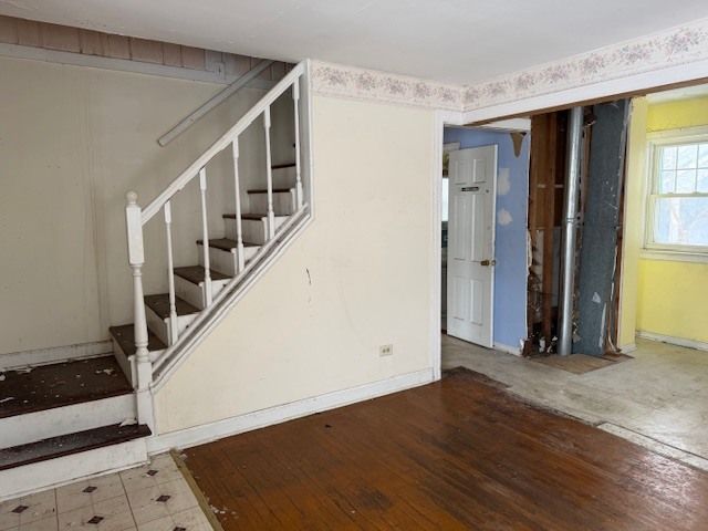 2500 MAPLE Street, Des Plaines, IL 60018