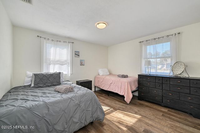 1907 PENMAN Road, Jacksonville Beach, FL 32250