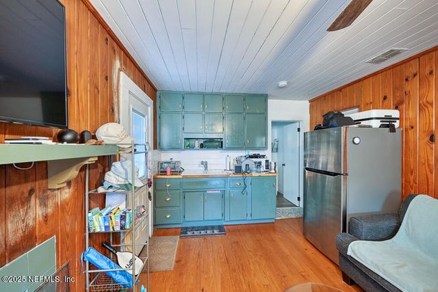 1907 PENMAN Road, Jacksonville Beach, FL 32250