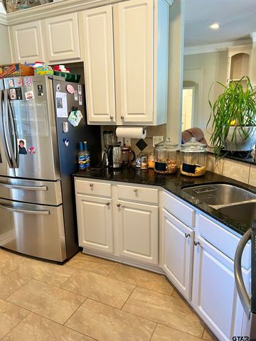 19430 Sara Ln, Flint, TX 75762