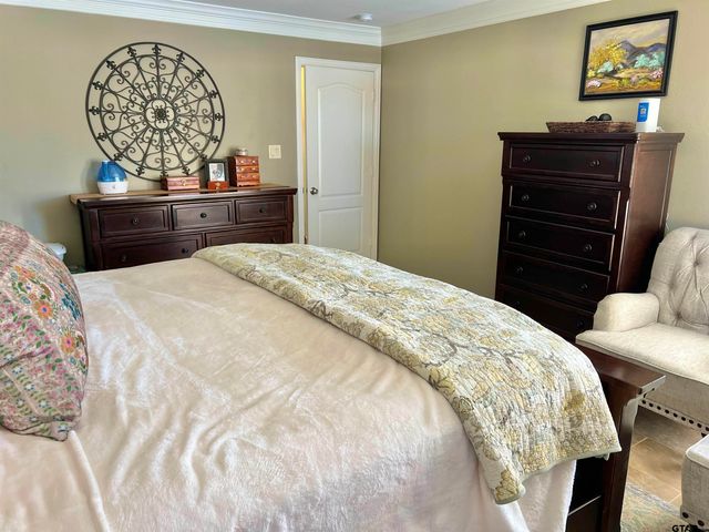 19430 Sara Ln, Flint, TX 75762