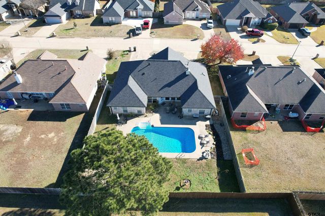 19430 Sara Lane, Flint, TX 75762