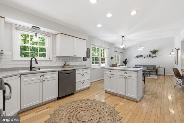 1294 DOUBLEDAY DR, Arnold, MD 21012