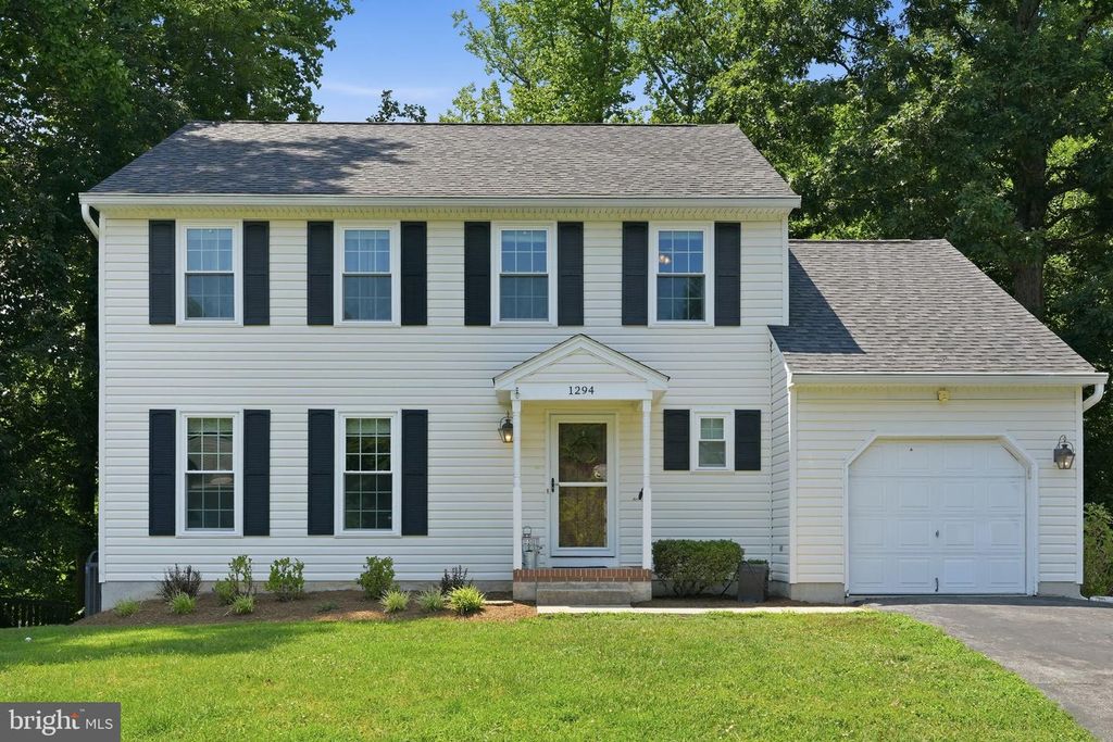 1294 DOUBLEDAY DR, Arnold, MD 21012
