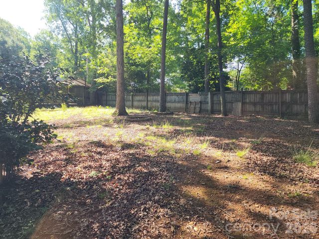 616 E Oakwood Avenue, Albemarle, NC 28001