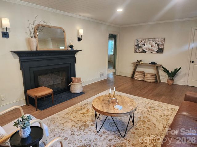 616 E Oakwood Avenue, Albemarle, NC 28001