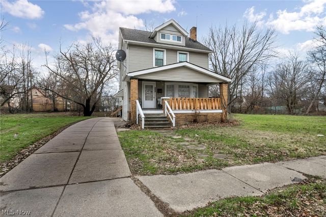 1742 Wayside Road, Cleveland, OH 44112