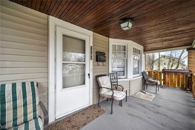 1742 Wayside Road, Cleveland, OH 44112