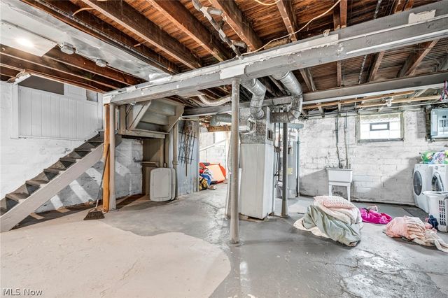 1742 Wayside Road, Cleveland, OH 44112