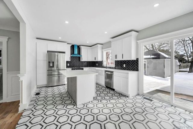 74 Lincoln Avenue, Islip Terrace, NY 11752