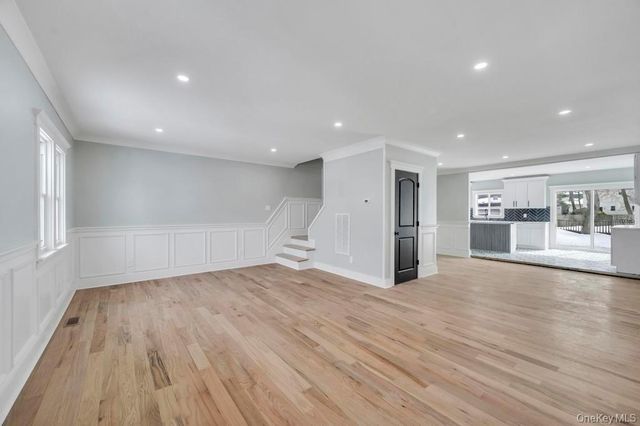 74 Lincoln Avenue, Islip Terrace, NY 11752