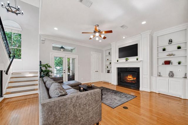 4502 Rose Street, Houston, TX 77007